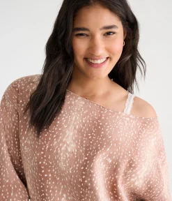 Déjà For Aero Deer Print Oversized Off-The-Shoulder Sweatshirt
