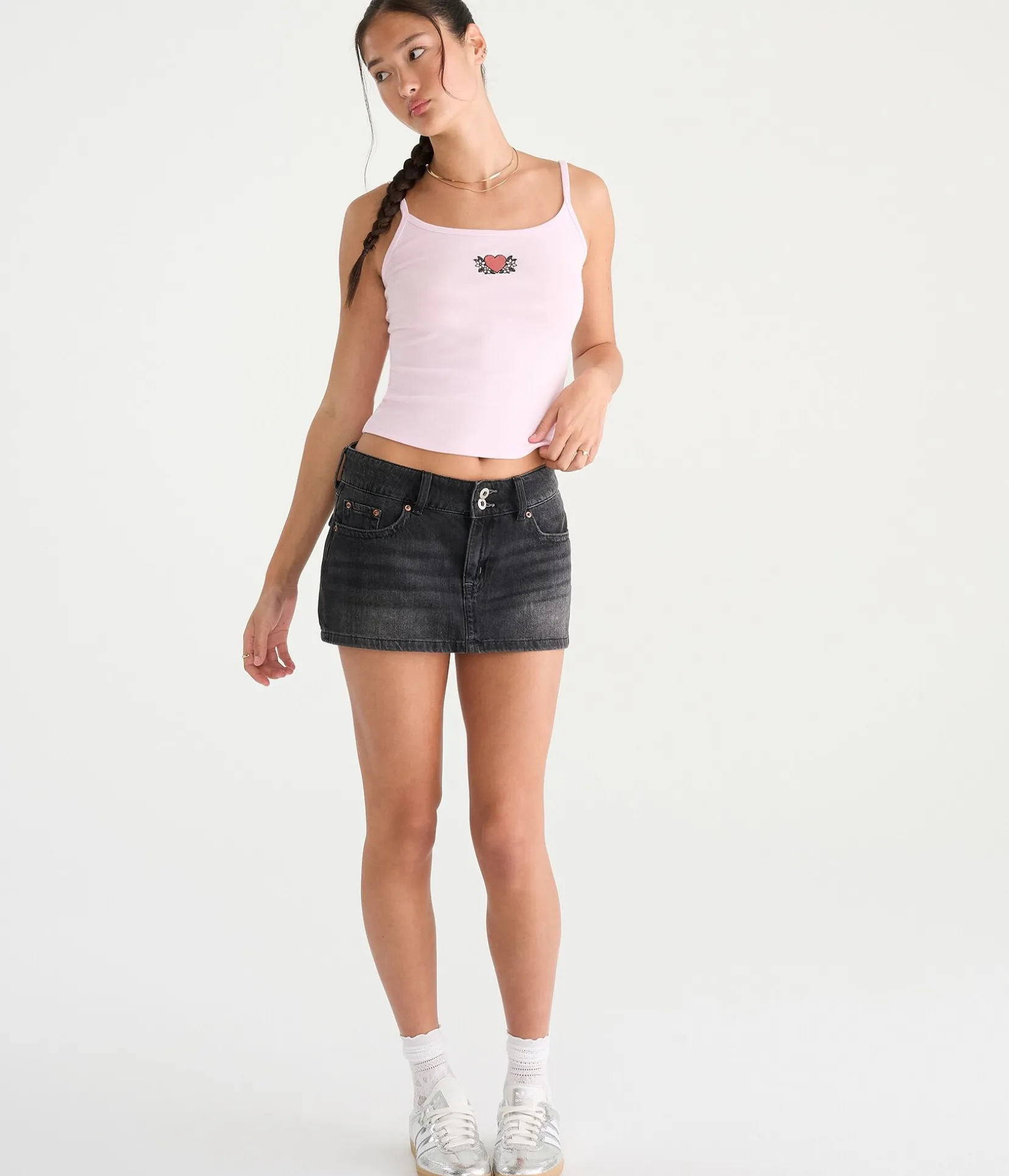 Déjà For Aero Floral Heart Graphic Tank Top