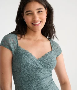 Déjà For Aero Short Sleeve Floral Lace V-Neck Top