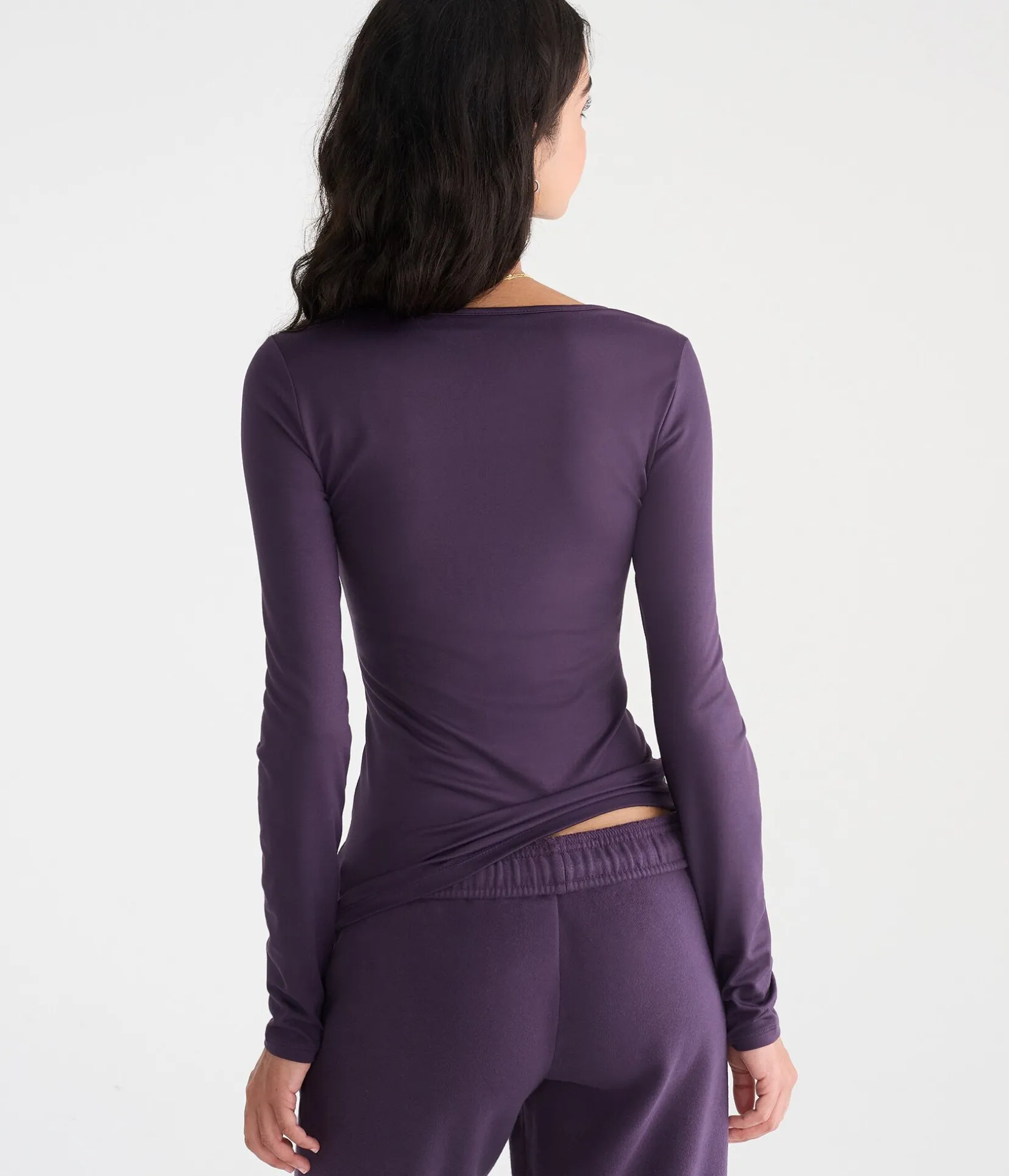 Long Sleeve Buttery Soft Seamless Sweetheart Tee