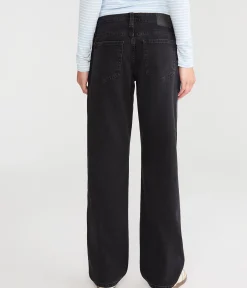 Low-Rise Baggy Jean