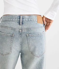 Low-Rise Baggy Jean
