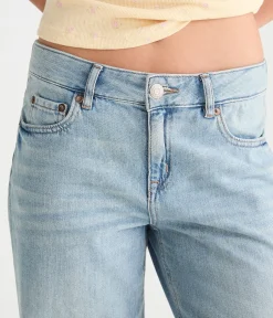 Low-Rise Baggy Wide Leg Jean