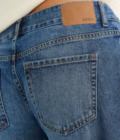 Low-Rise Baggy Wide Leg Jean