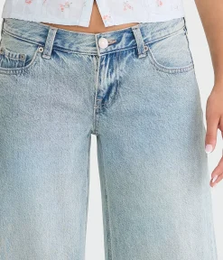 Super Low-Rise Ultra Wide Leg Jean
