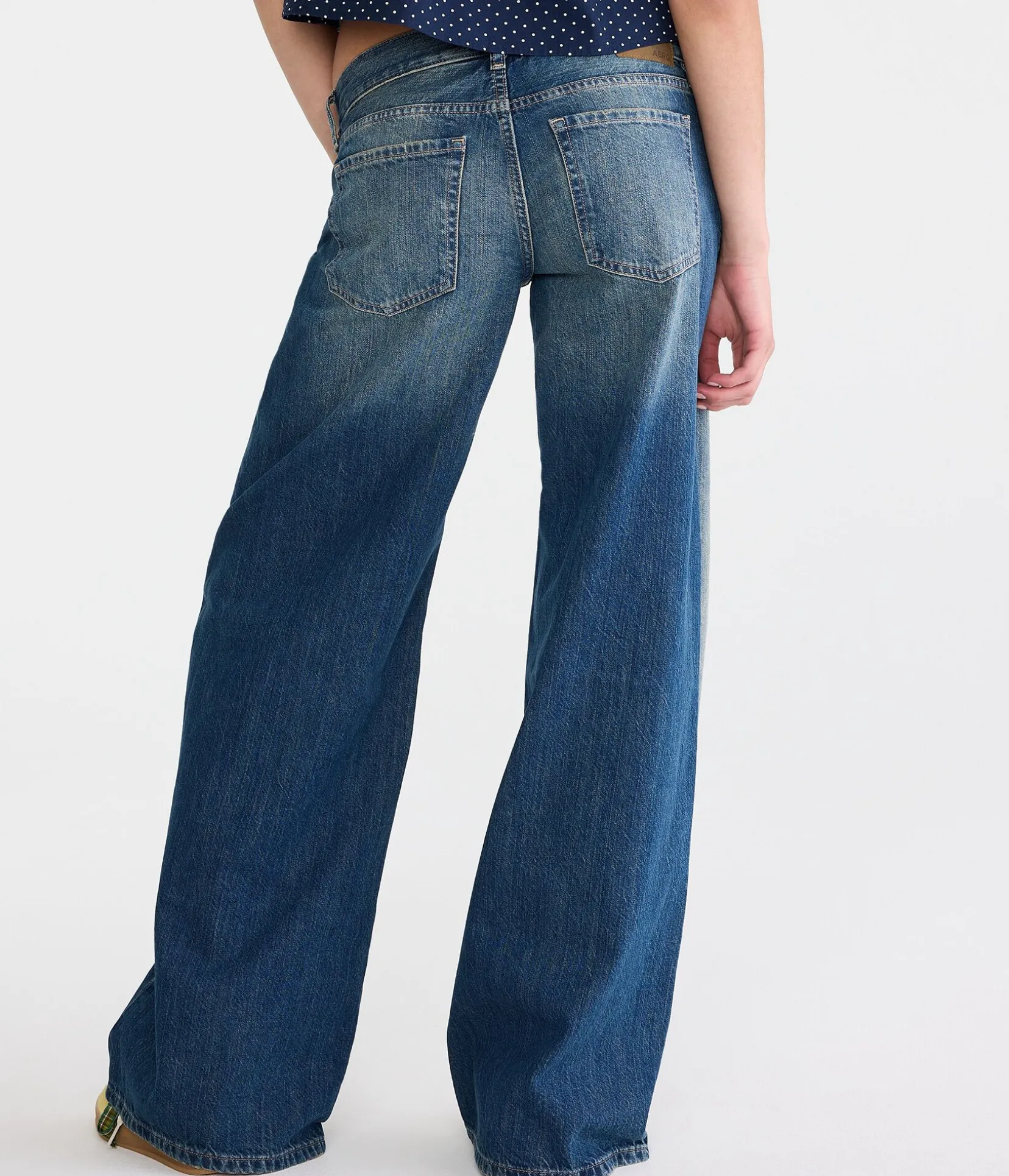 Super Low-Rise Ultra Wide Leg Jean